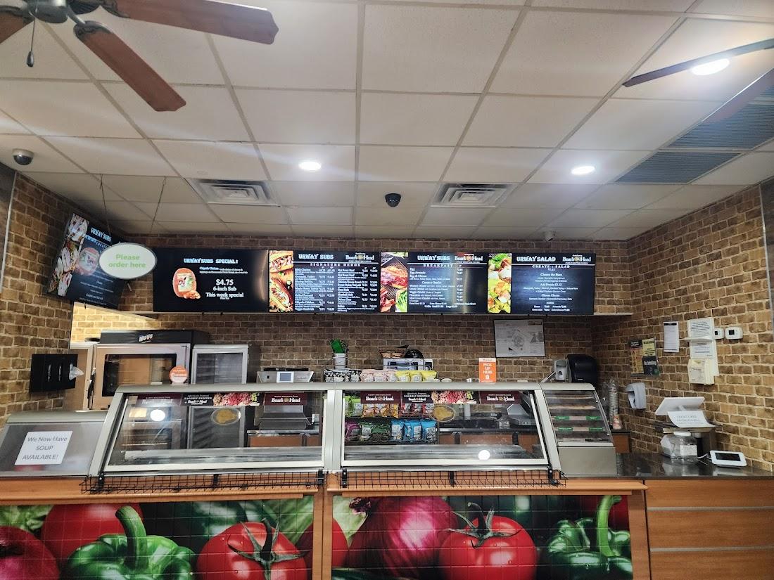 Burger UrWay la bella pizzeria Gallery Image 5